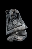 prise de tête 2  2016 - raku L15 H 18.5 - terres peintes et rakus